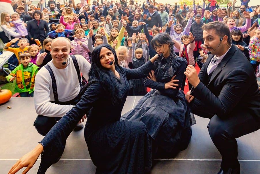 Show family e ritmo al centro commerciale Le Isole