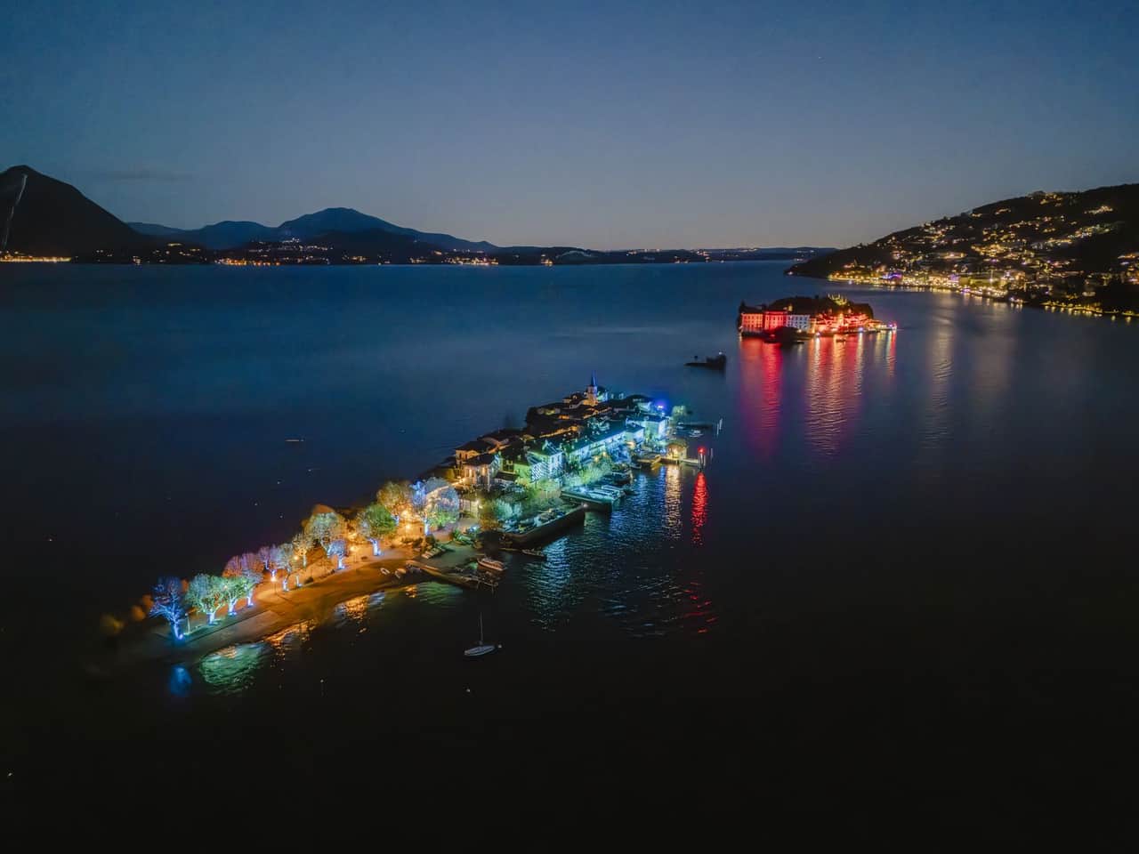 Motoscafi di natale per le Isole di Luci - con piatto del pescatore compreso
