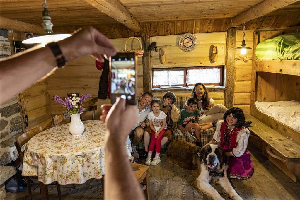 La casa di Heidi si raggiunge in Telecabina: vieni anche tu